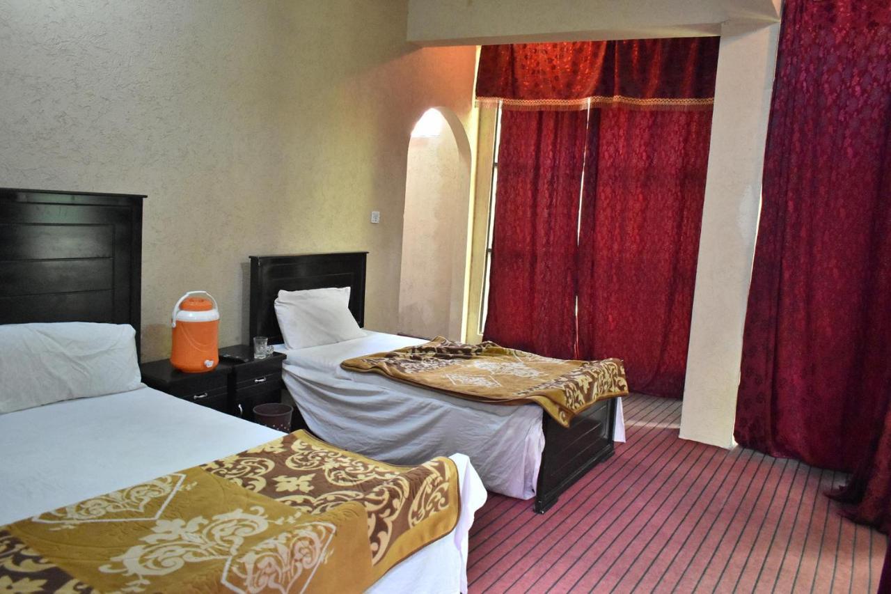 Zara Residence 1 Saidu Sharif Екстер'єр фото